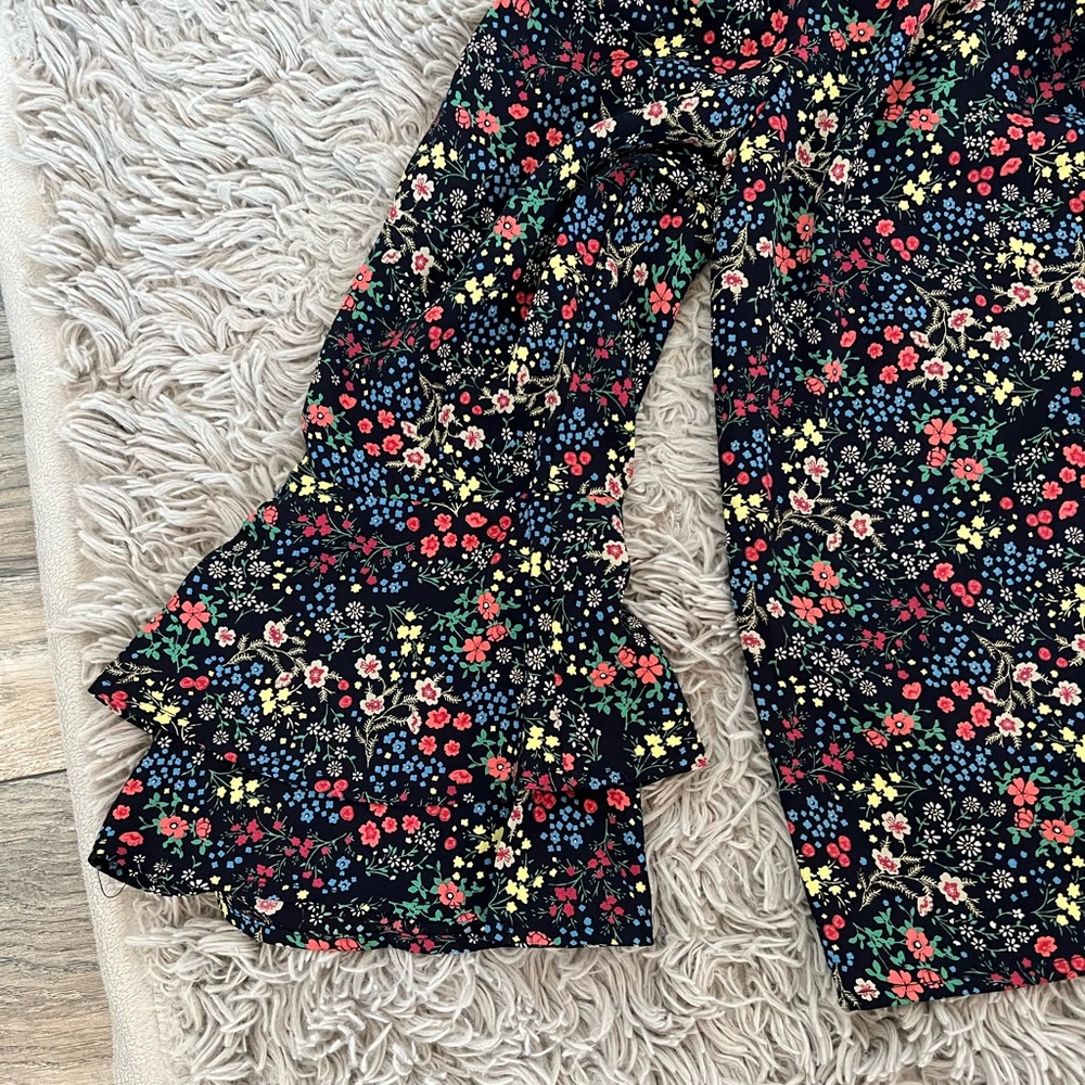 Lucky Brand Floral Flutter Sleeve Off the Shoulder Top SZ M - Picture 5 of 10